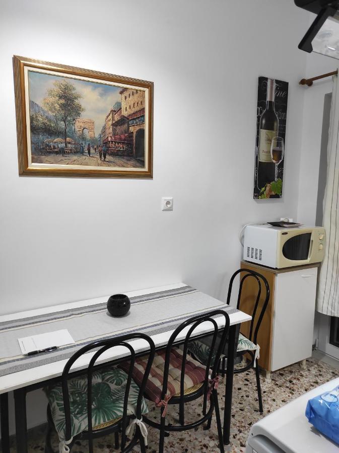 Krokos House Aliveri Esterno foto